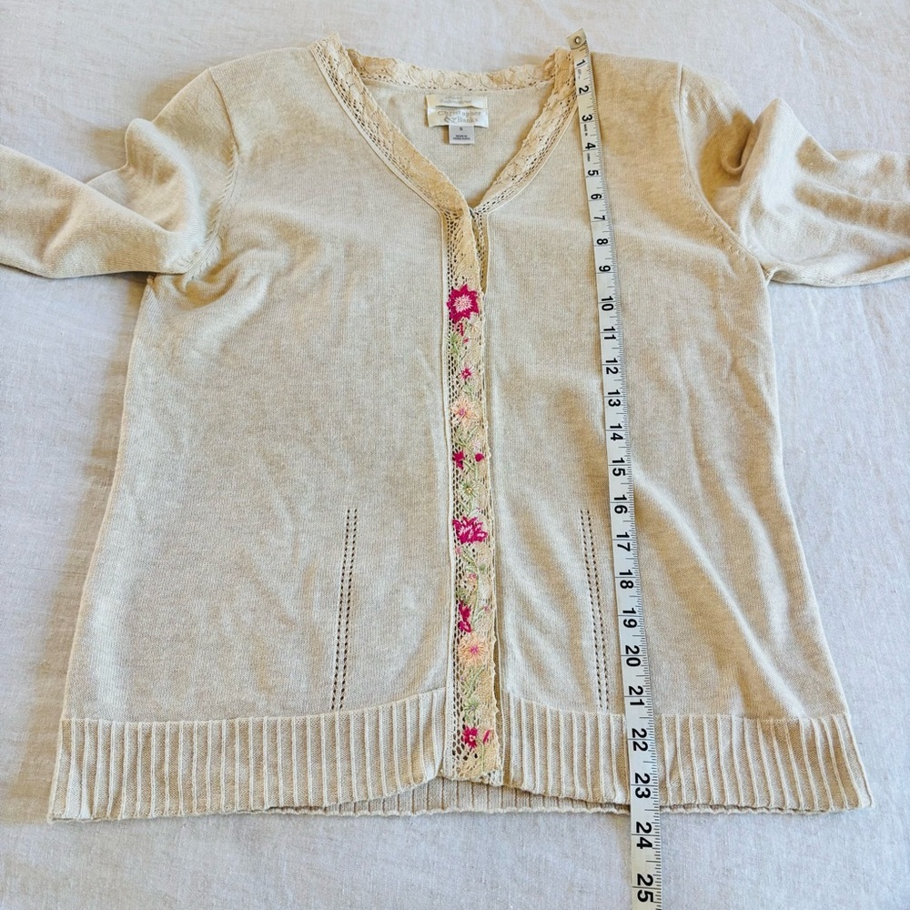 Vintage Christopher & Banks embroidered cardigan size S dainty preppy - Picture 8 of 9
